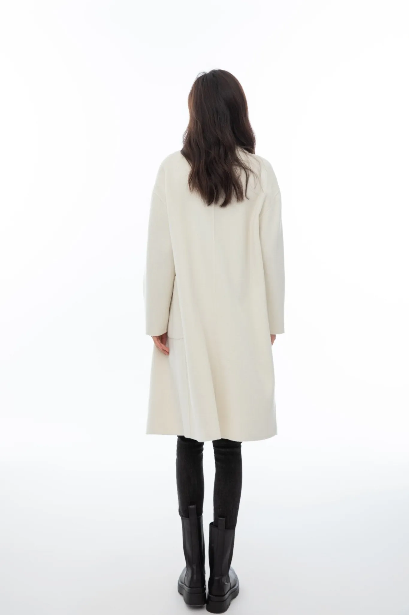 Cozy White Double Wool Overcoats with Horn Button