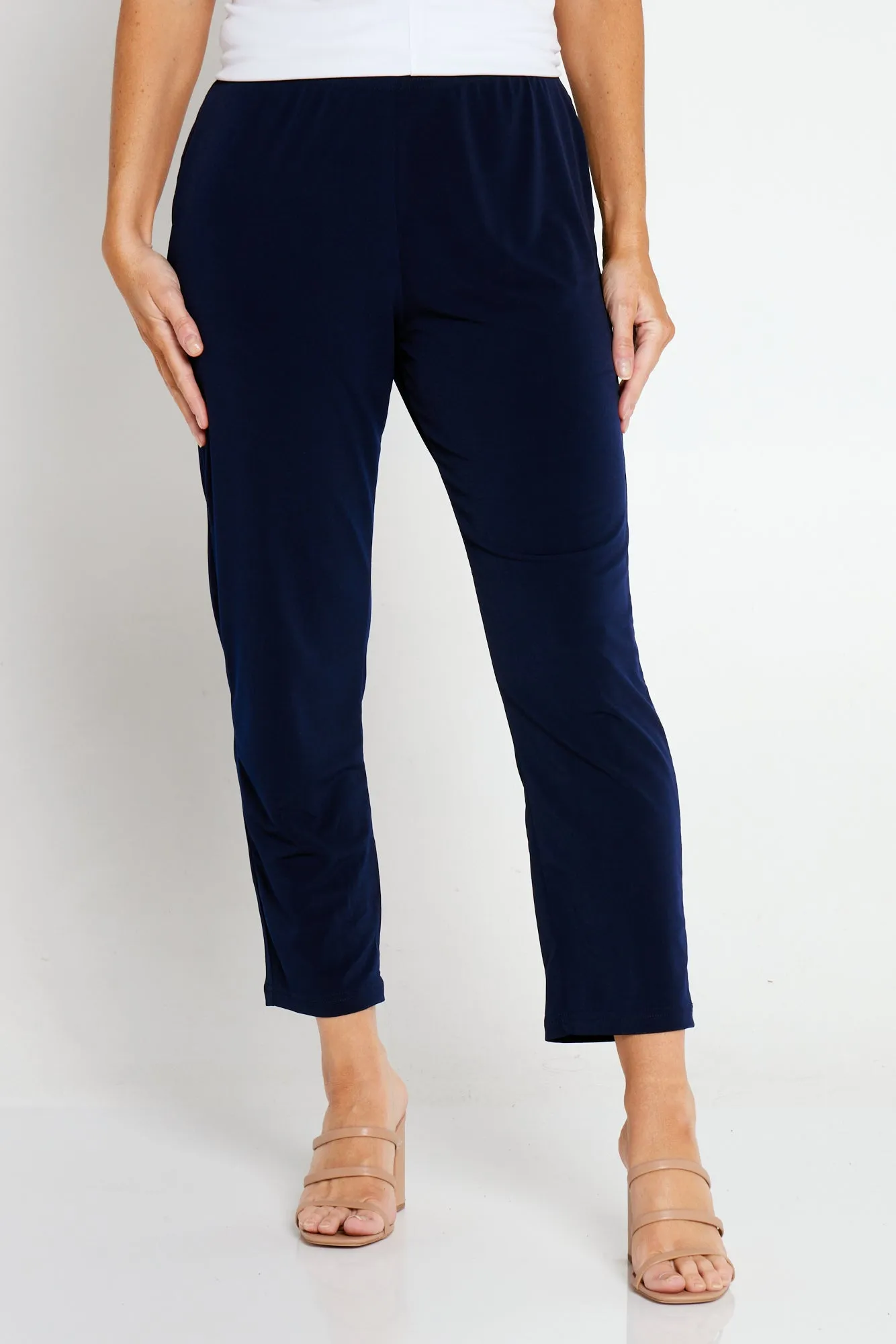 Gianna Pocket Pants Petite - Navy