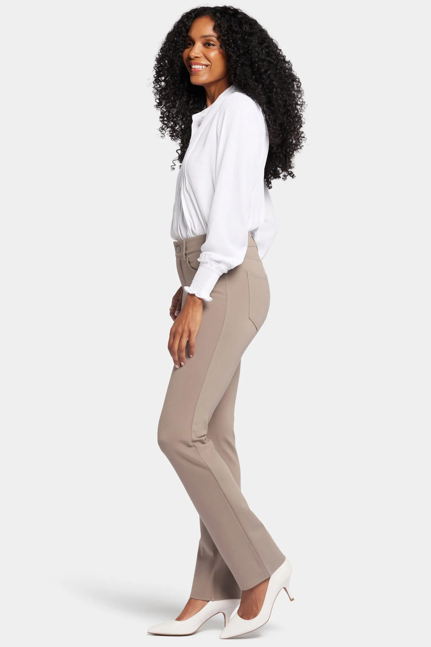 Marilyn Straight Pants In Petite - Saddlewood